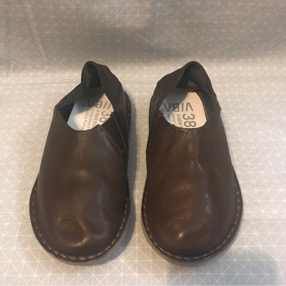 Viba Shoes Viba Zuma Leather Slip On Shoes In Cocoa 38 Poshmark